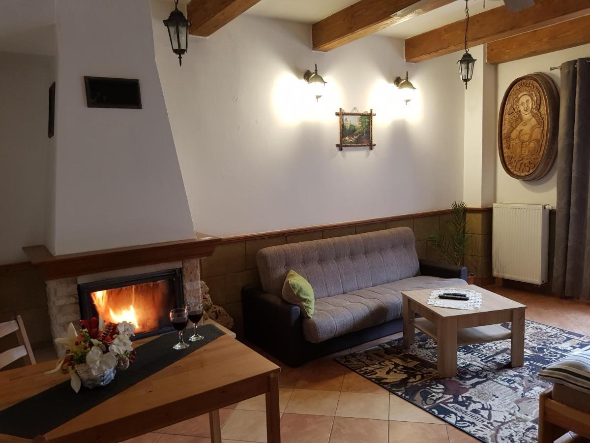 Ubytovanie Pod Hradom Sklene Teplice Bagian luar foto